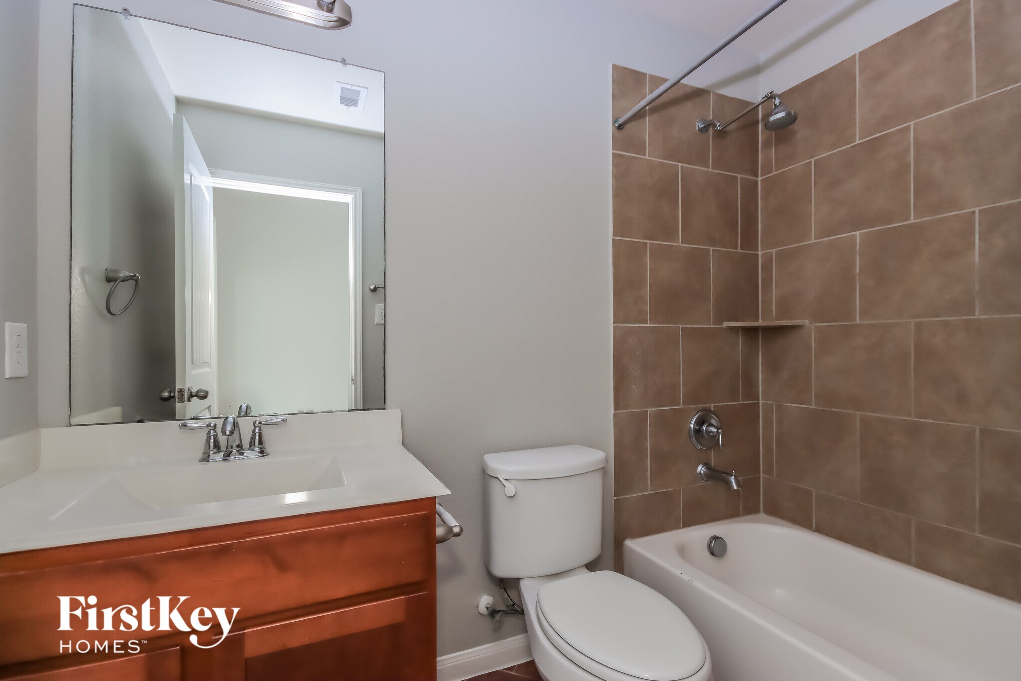 Building Photo - 240 Country Crossing Cir