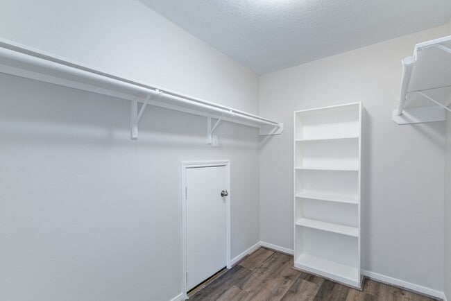 Building Photo - 15423 Day Trip Trail