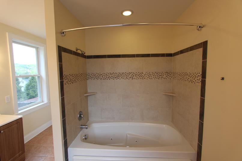 Master Bath - 1906 Morrell St