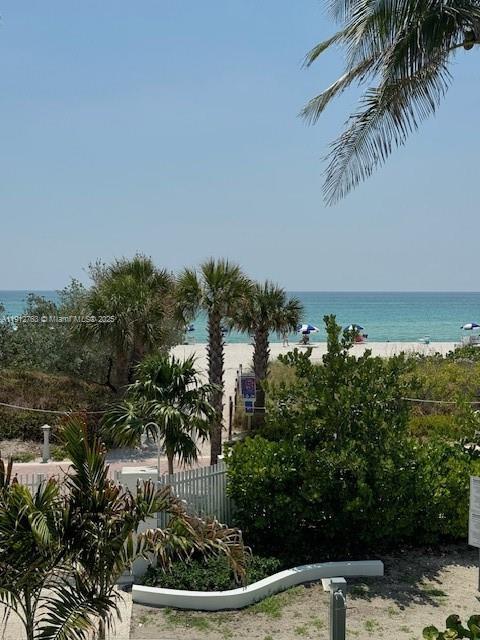 Building Photo - 5161 Collins Ave