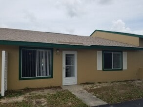 Building Photo - Spacious 2-Bedroom, 2-Bathroom Condo in Winter Haven