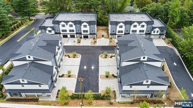 Building Photo - 234 Rivervale Rd