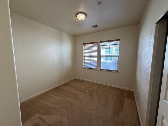 Building Photo - 7066 Sacred Cir