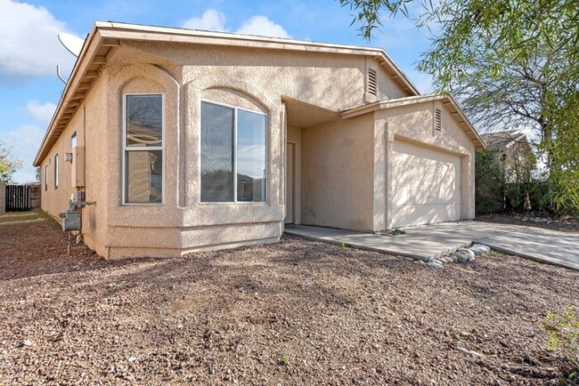 Building Photo - Tucson, AZ - Single-Family - $1,695.00 Ava...