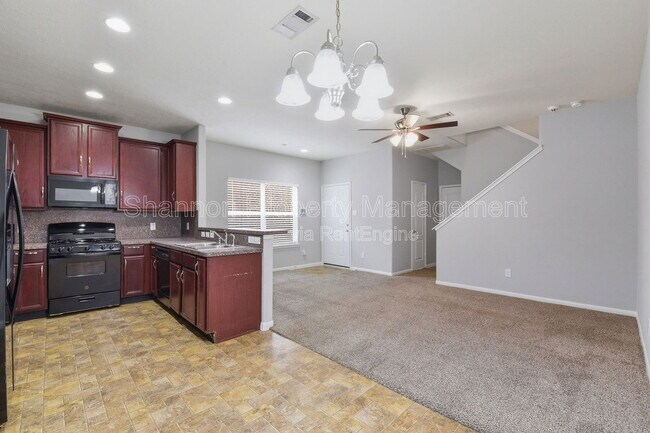 Building Photo - 17142 Amarose Dr