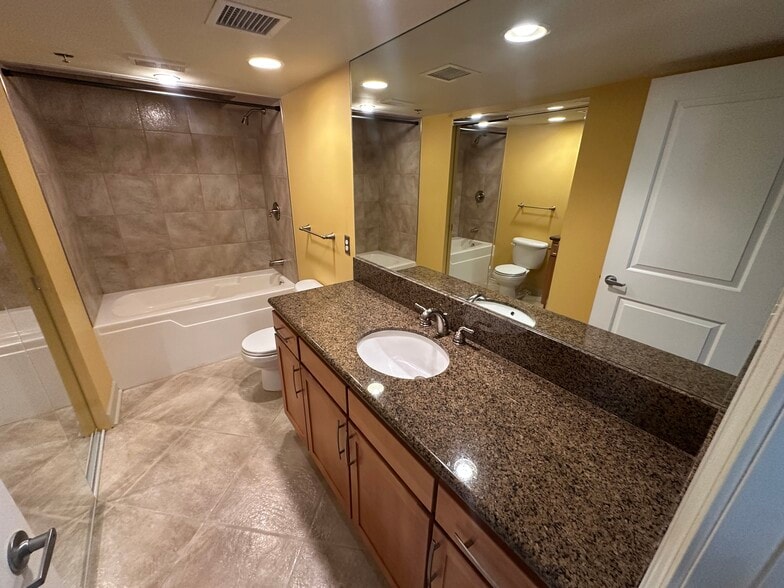 Second Bathroom - 600 Admiral Blvd