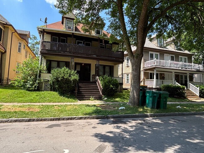Building Photo - 537-539 Meigs Street