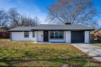 Building Photo - Updated 3 Bedroom with Fenced Yard