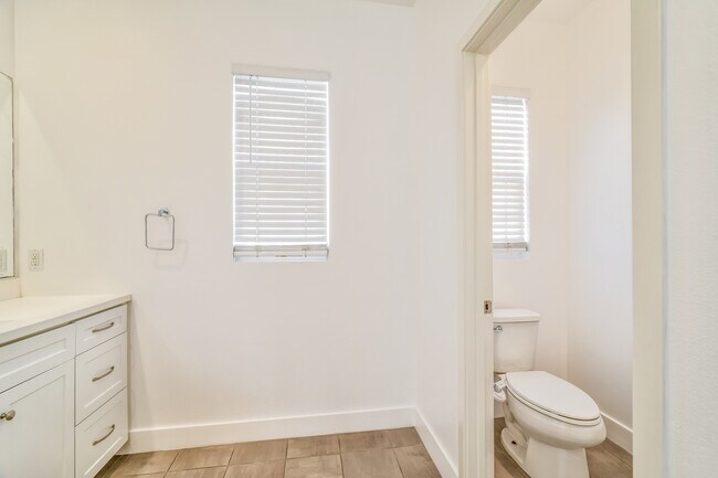 Building Photo - 211 W Tribella Ct