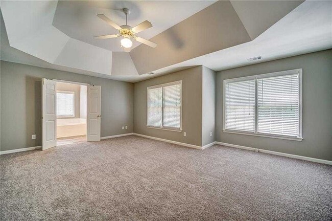 Building Photo - 716 Parkside Dr