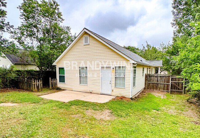 Building Photo - 1414 Waterton Trail