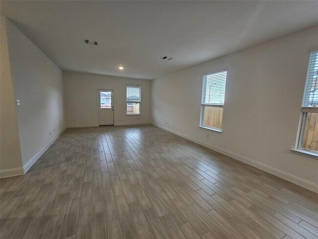 Building Photo - 1512 Brimhurst Dr