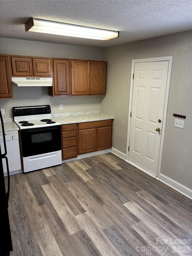 Building Photo - 5904 E North Carolina 150 Hwy