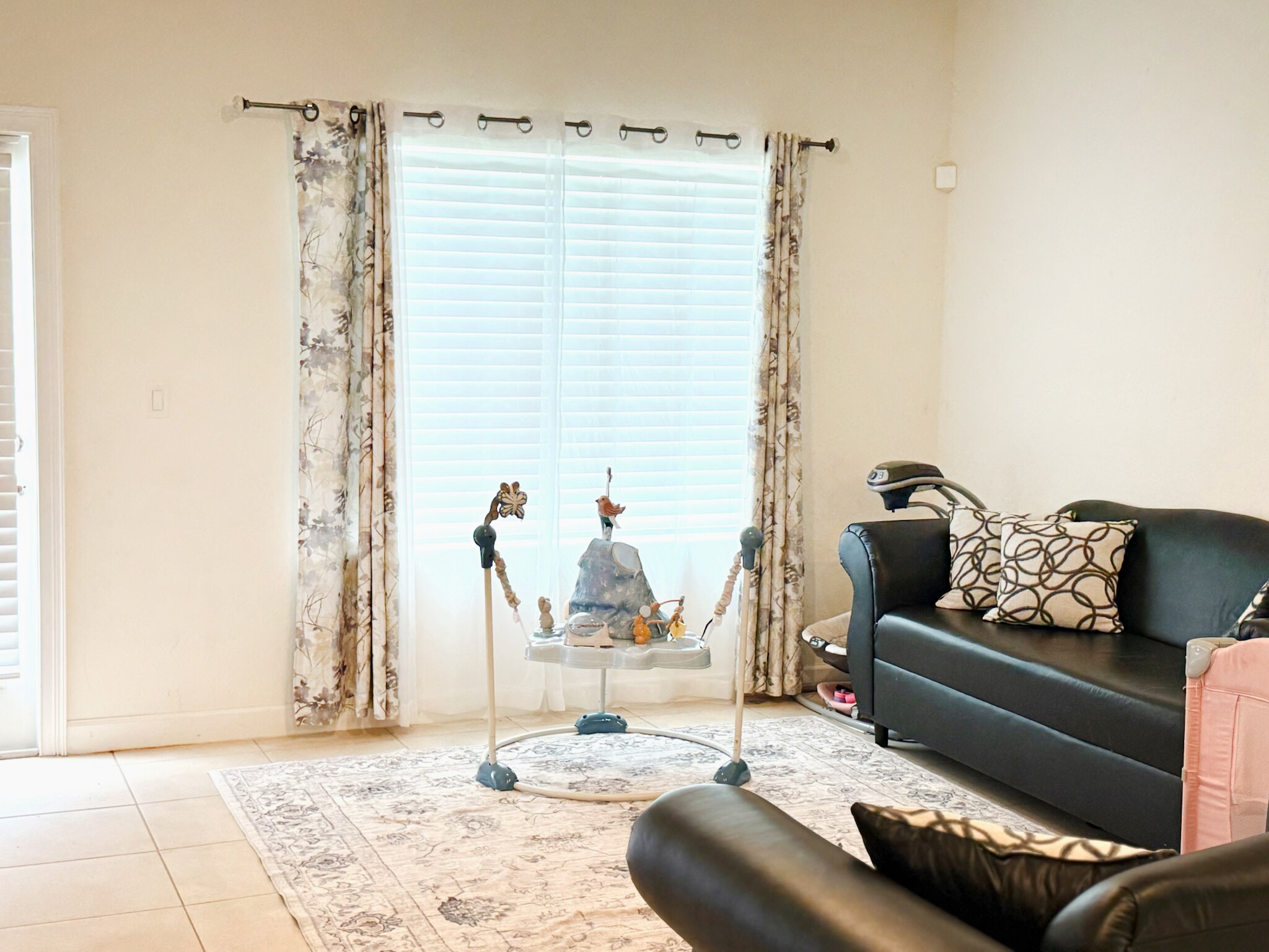 Building Photo - 4208 Troon Pl