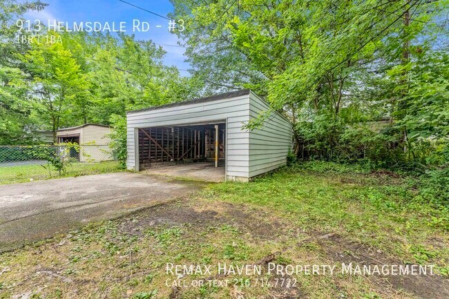 Building Photo - 913 Helmsdale Rd