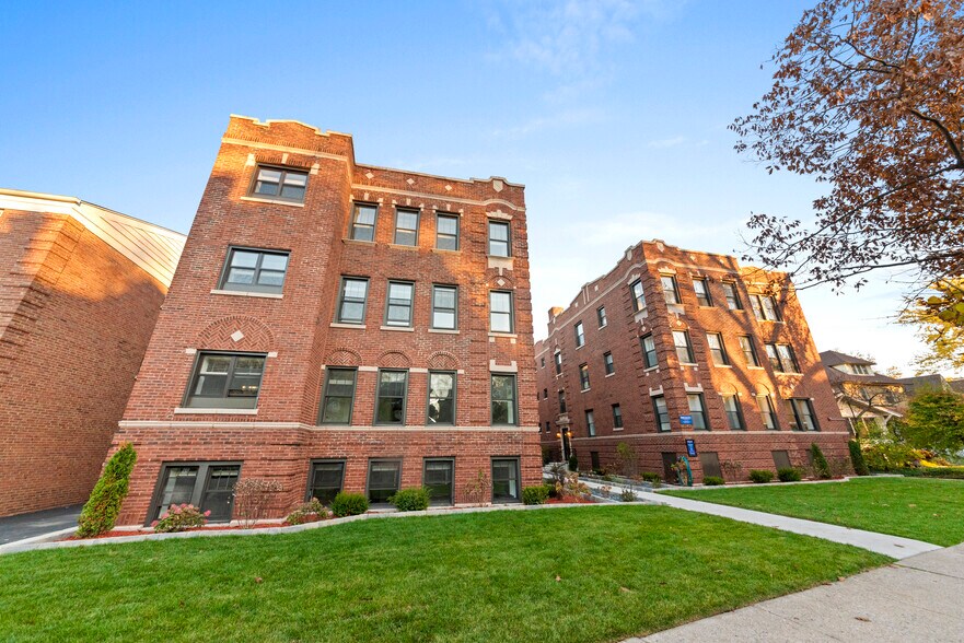 Building Photo - 1131 Oak Ave