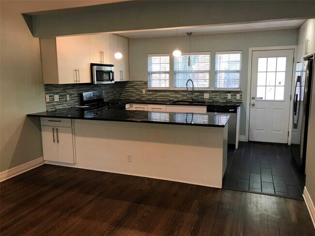 Building Photo - 3801 Avenue G