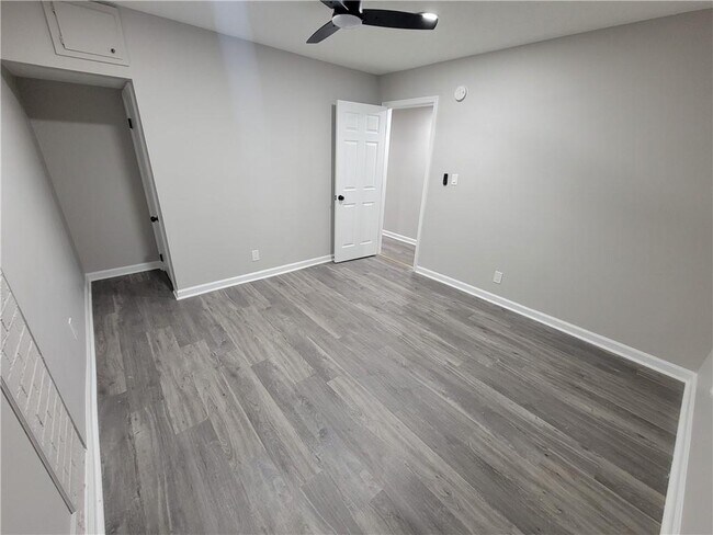 Building Photo - 783 Rebecca St NW