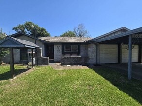 Building Photo - 1307 Cactus St