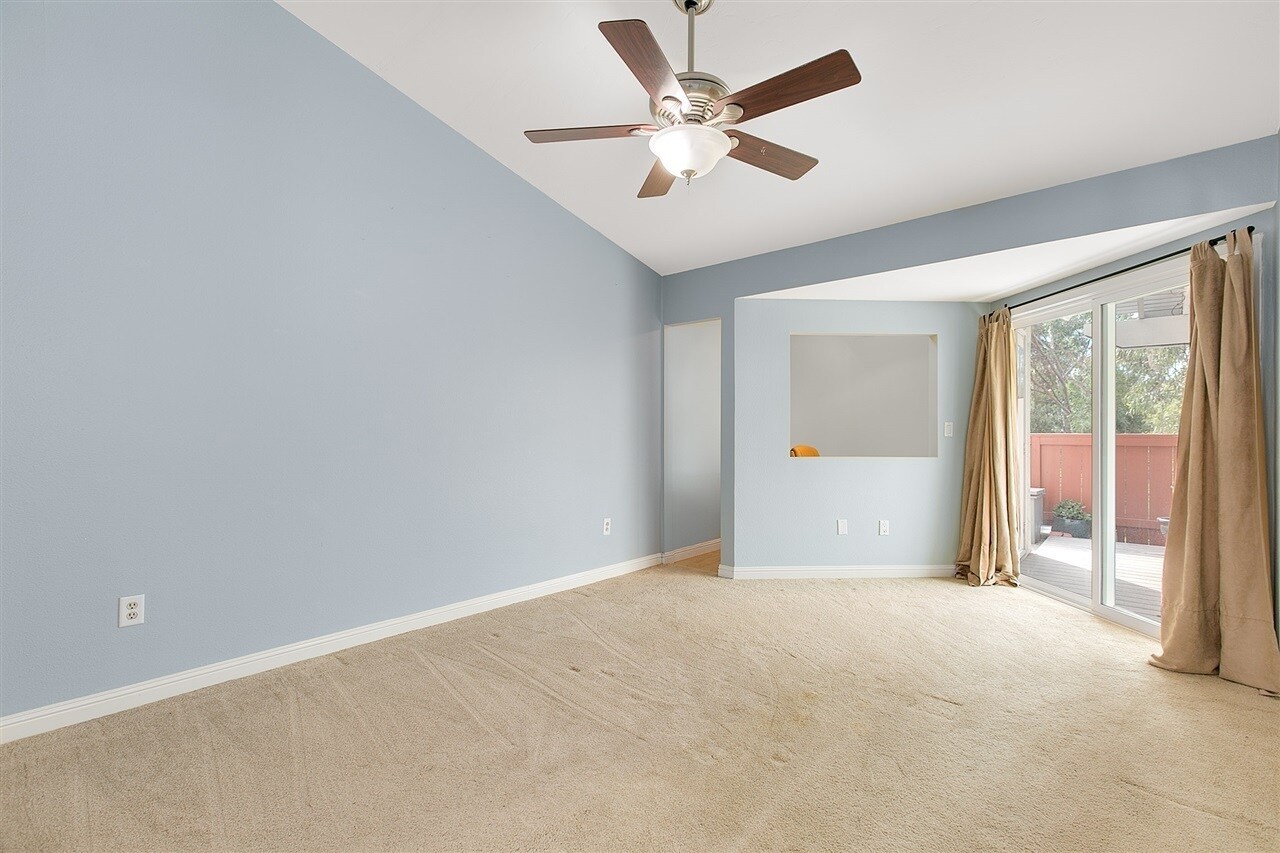 Building Photo - 2831 Hillsboro Court