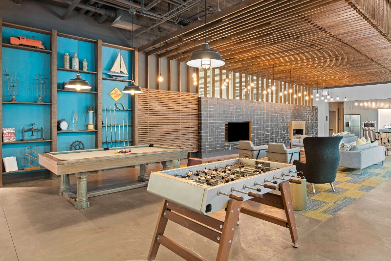 Building Photo - 851 S Clark St