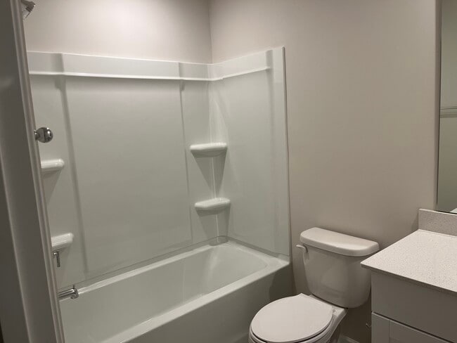 Building Photo - 2336 Belterra Dr
