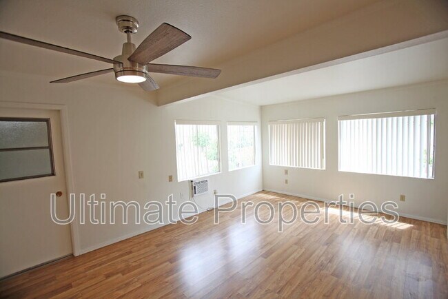 Building Photo - 9859 W Emberwood Dr