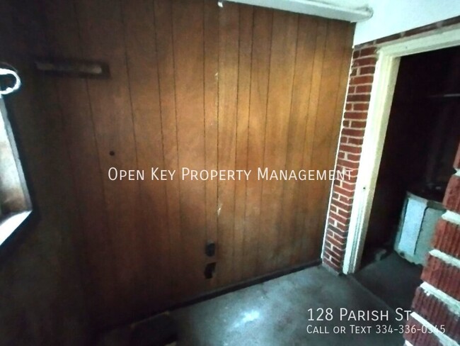 Building Photo - 128 Parish St