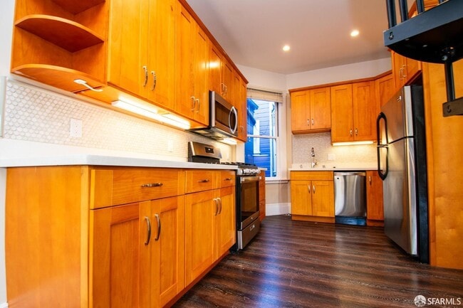 Building Photo - 205 Bonview St