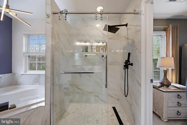 Building Photo - 17304 Summerwood Ln