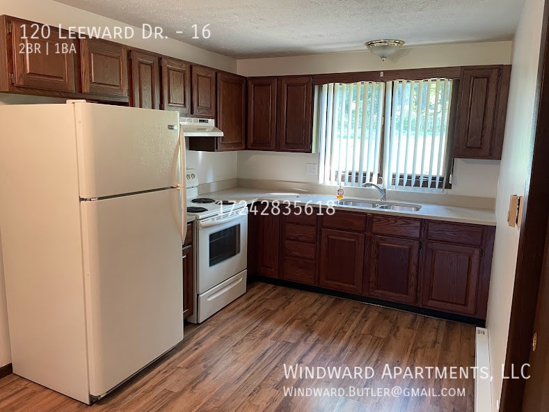Building Photo - 120 Leeward Dr