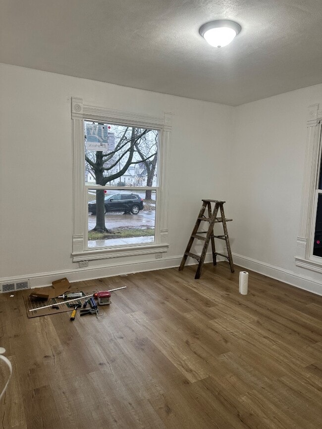 Building Photo - 920 Fulton St