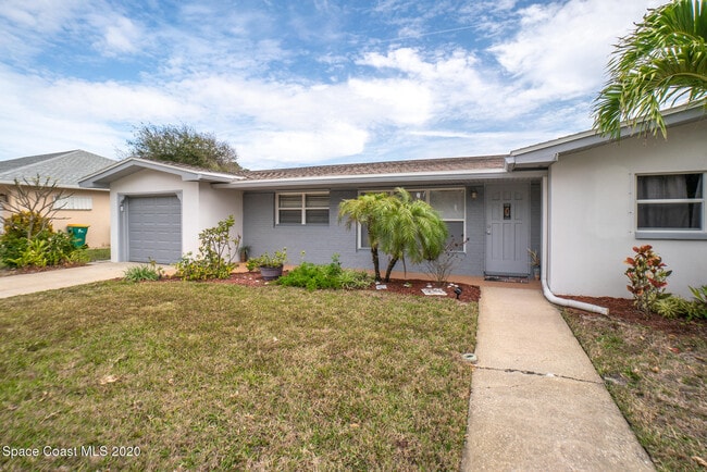 Building Photo - 2157 Barracuda Ave