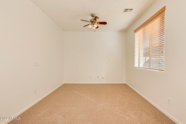 Building Photo - 5733 W Plum Rd