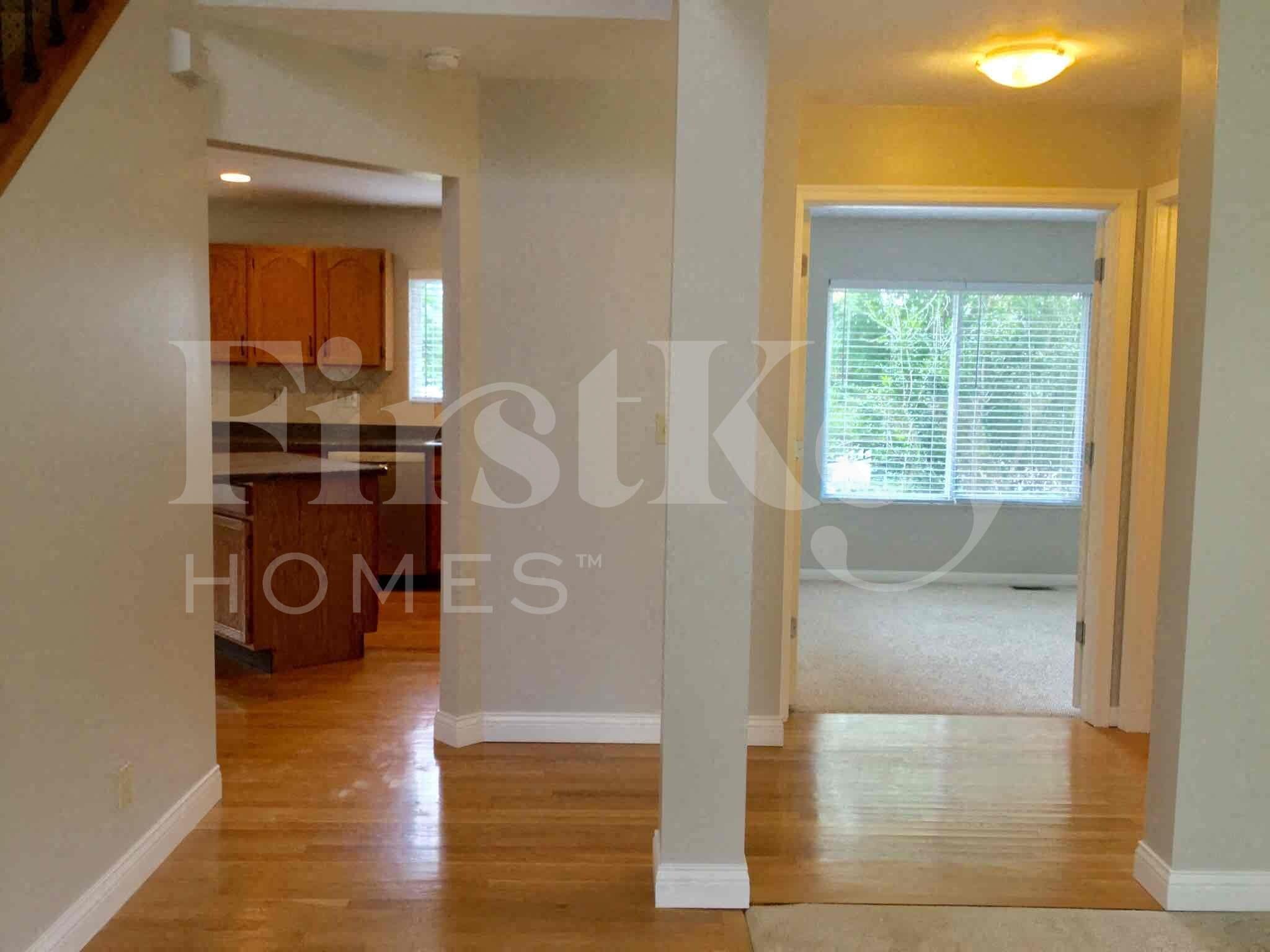Building Photo - 8560 Elmcreek Ct