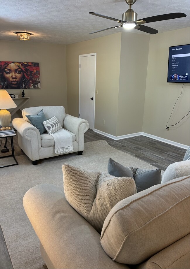 Building Photo - 410 Etowah Ave