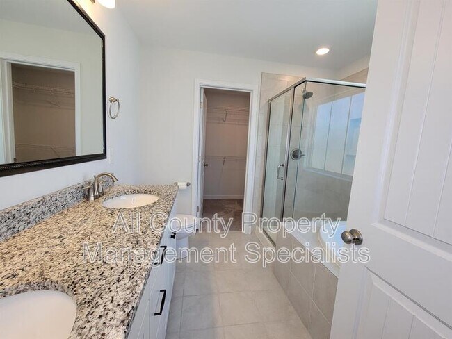 Building Photo - 1171 Bergenfield Ln