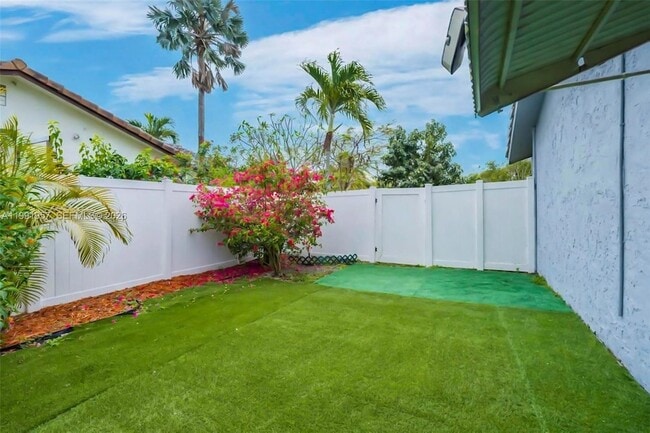 Building Photo - 7211 NW 76th St