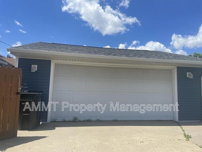 Building Photo - 2220 Haven Ct SW