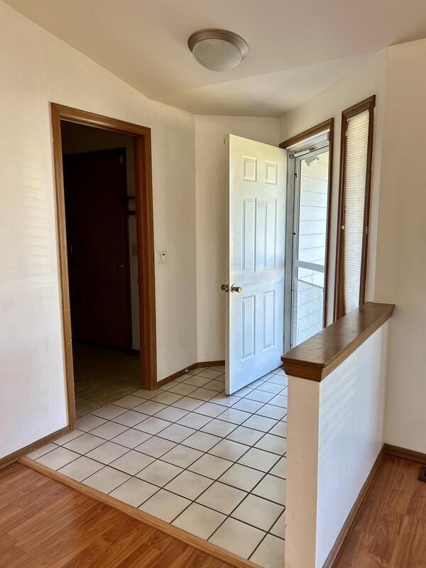 Building Photo - 2060 Oxford Ct