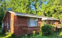 Building Photo - 1733 Finchley Dr