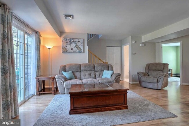 Building Photo - 1952 Wexford Rd