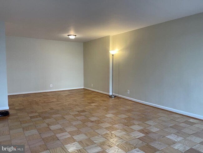 Building Photo - 520 N St SW