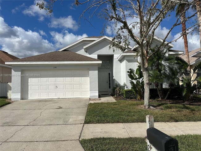 Primary Photo - 241 Lockbreeze Dr
