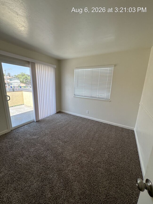Building Photo - 800 Monarch Cir