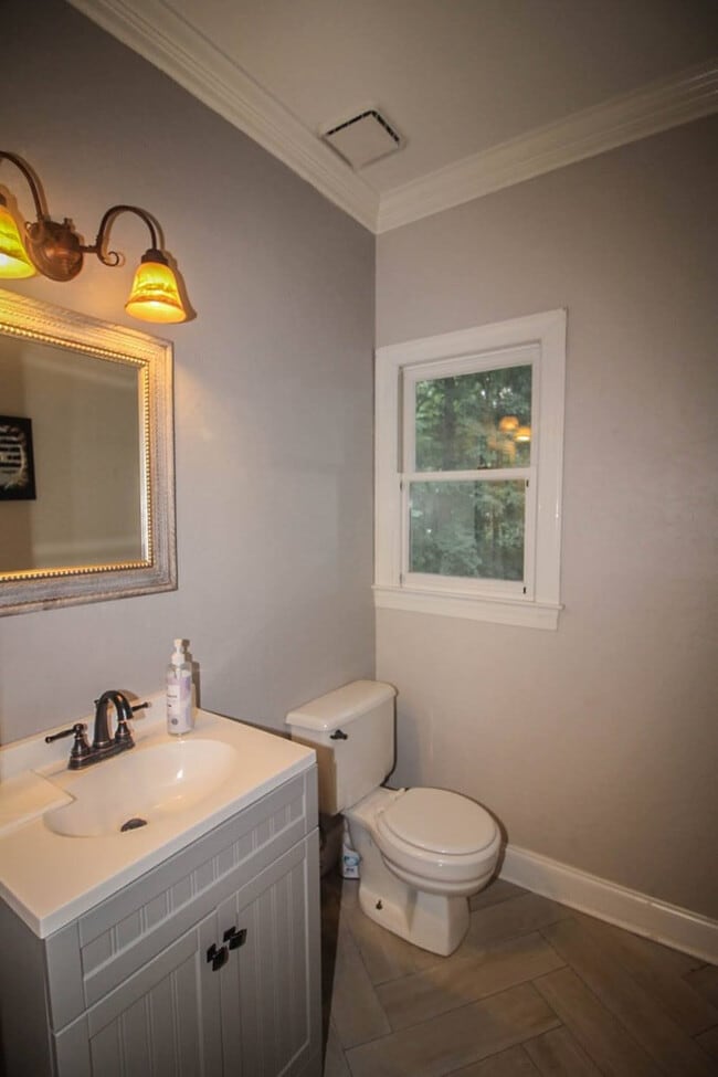 Building Photo - 4265 Deerwood Ln
