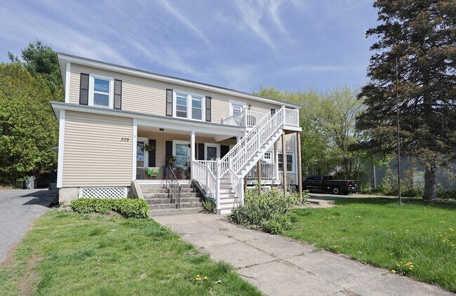 Primary Photo - 309 Providence Rd