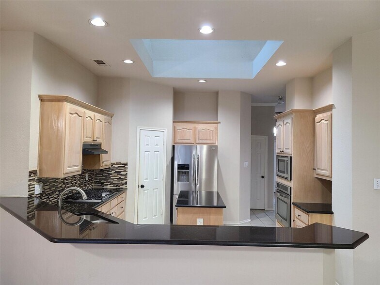 Building Photo - 11913 Wildwood Ln