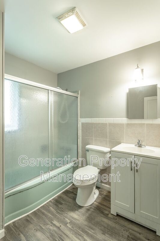 Building Photo - 207 Laws Ave