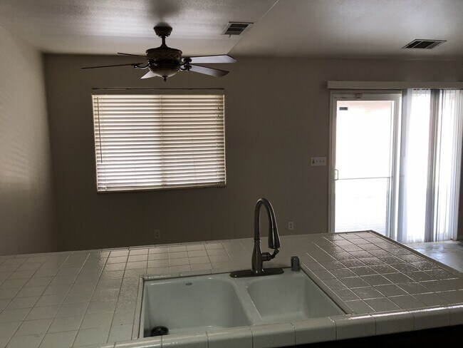 Building Photo - 1281 Mt Brewer Ct